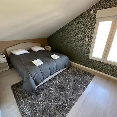 5 Chambres, Piscine Interieure, Proche Du Der Feriehus