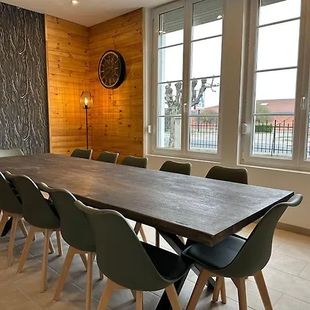 5 Chambres, Piscine Interieure, Proche Du Der Feriehus *