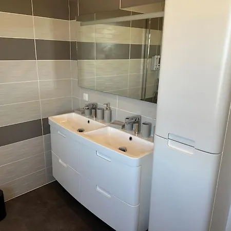 Feriehus 5 Chambres, Piscine Interieure, Proche Du Der *